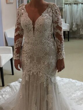 Beaded Lace Long-Sleeve Wedding Gown in Ivory